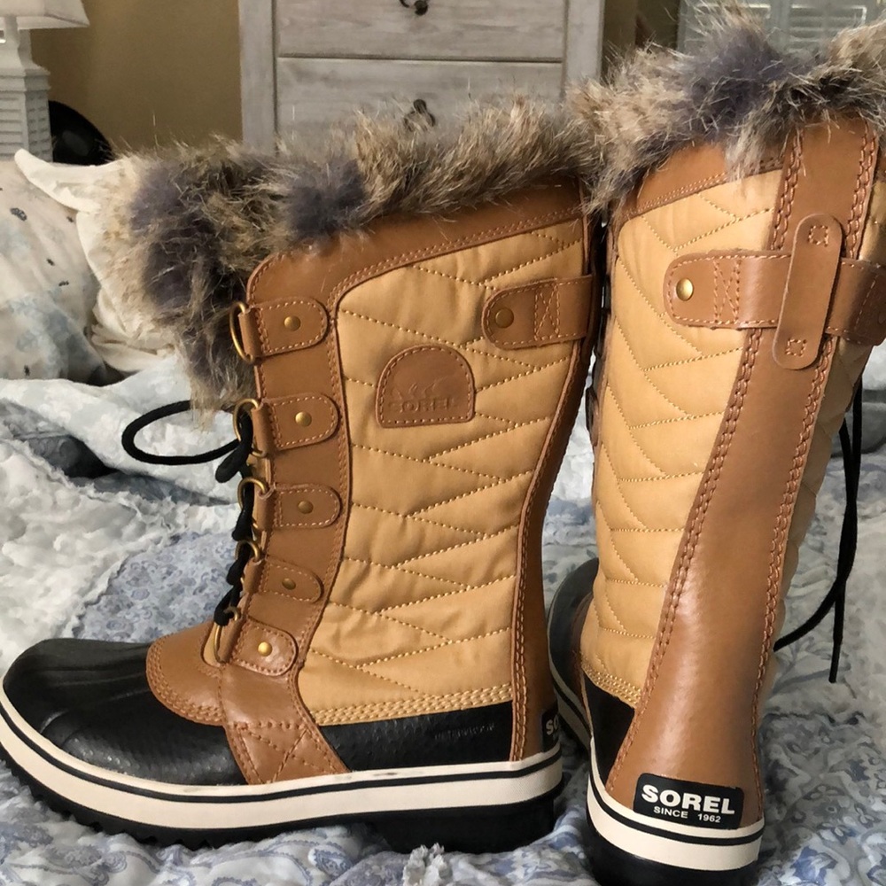 Sorel Caribou Winter Boots
